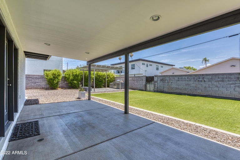 Photo 32 of 38 - 4401 E Montecito Ave, Phoenix, AZ 85018