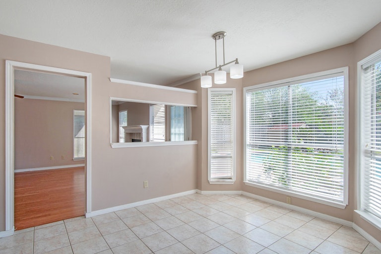 Photo 9 of 17 - 3838 Beckett Ridge Dr, Humble, TX 77396