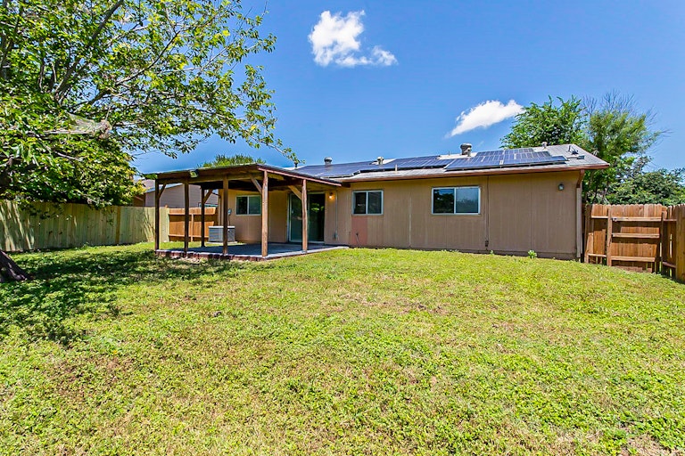 Photo 7 of 18 - 10630 Cherry Laurel, San Antonio, TX 78245