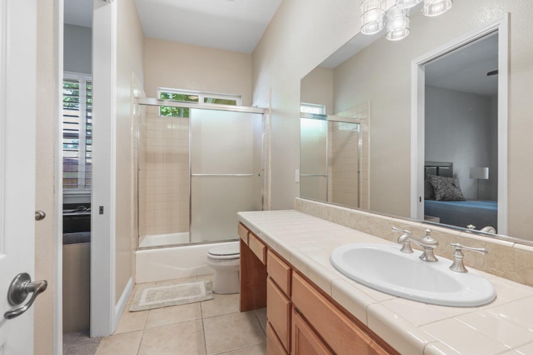 Photo 22 of 39 - 8371 E Trinity Ln, Fair Oaks, CA 95628