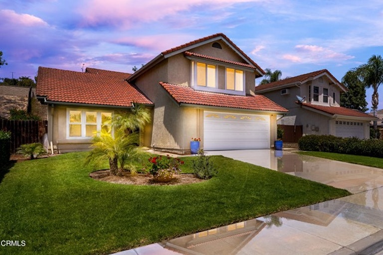 Photo 1 of 25 - 6175 Palomar Cir, Camarillo, CA 93012