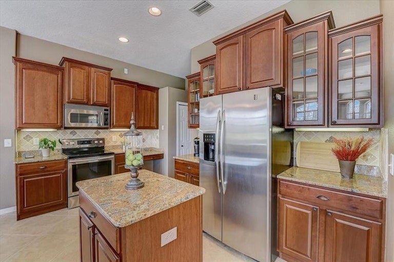 Photo 21 of 52 - 1740 Swamp Rose Ln, Trinity, FL 34655