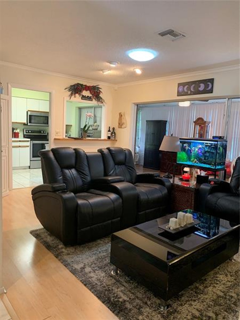 Photo 33 of 35 - 1618 Whithorn Pl, Palm Harbor, FL 34684