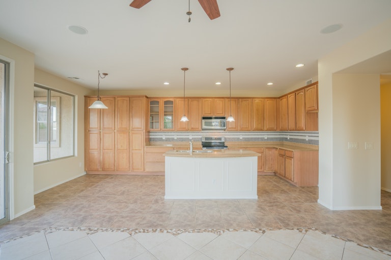 Photo 5 of 36 - 16265 N 154th Dr, Surprise, AZ 85374