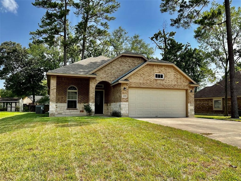 Photo 1 of 23 - 16535 N Mediterranean St, Crosby, TX 77532