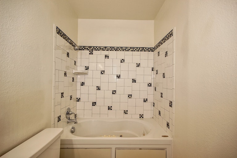 Photo 17 of 25 - 1133 E Glade Cir, Mesa, AZ 85204