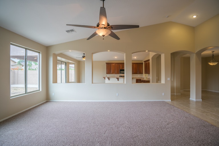 Photo 9 of 32 - 15637 W Yucatan Dr, Surprise, AZ 85379