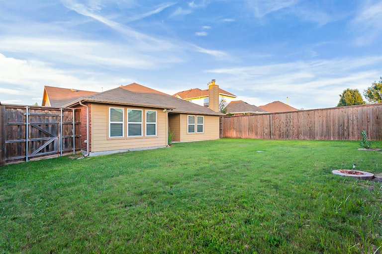 Photo 26 of 26 - 2319 Sparrow, Forney, TX 75126
