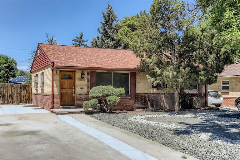 Photo 25 of 30 - 3261 Ivy St, Denver, CO 80207