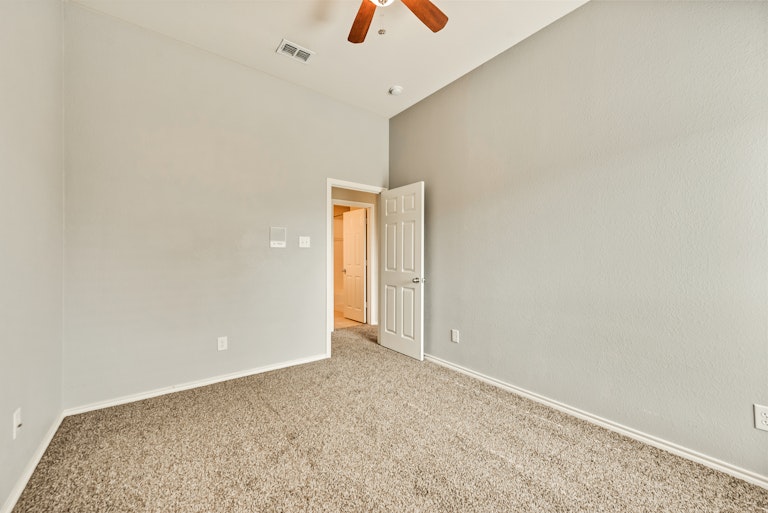 Photo 23 of 26 - 8961 Riscky Trl, Fort Worth, TX 76244