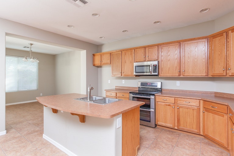 Photo 17 of 25 - 1511 E Birdland Dr, Gilbert, AZ 85297