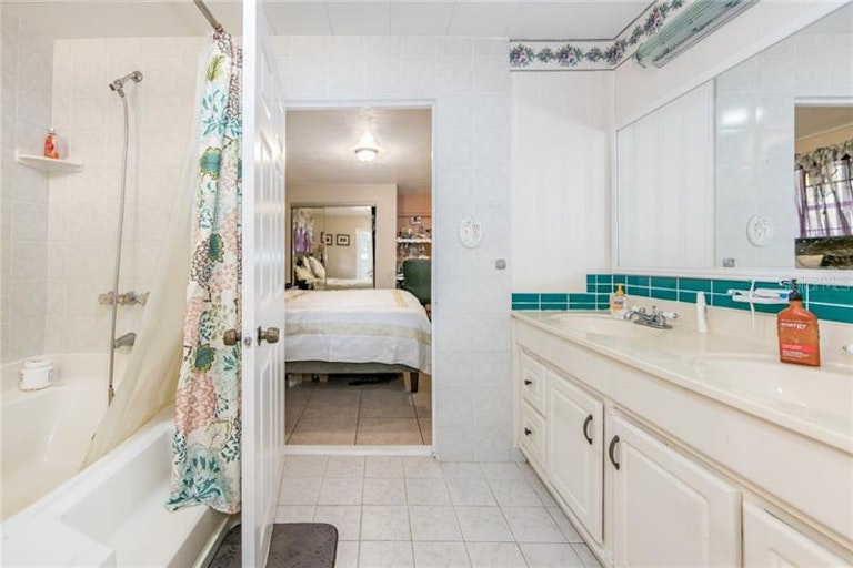 Photo 11 of 25 - 4800 Lake Lowery Rd, Haines City, FL 33844