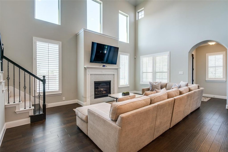 Photo 9 of 25 - 5417 Basham Ln, McKinney, TX 75070