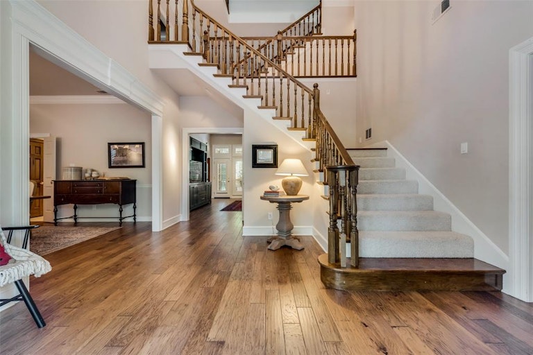 Photo 5 of 37 - 1605 Mariah Bay Cir, Rockwall, TX 75032