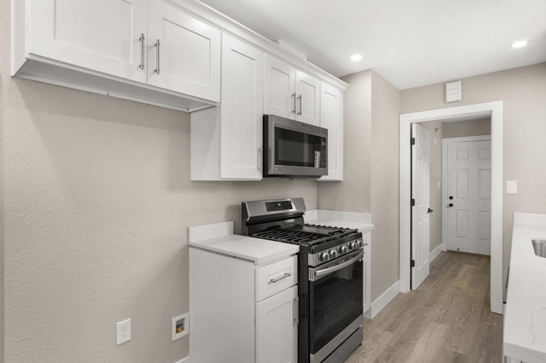 Photo 18 of 33 - 5636 Vista Ave, Sacramento, CA 95824