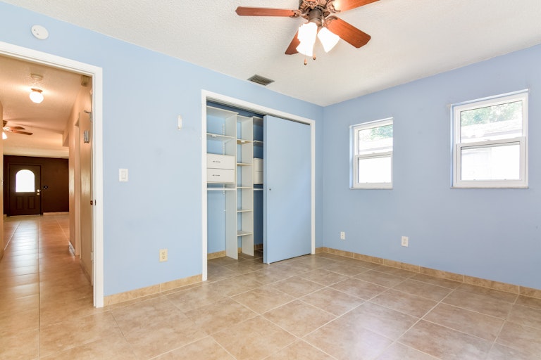 Photo 16 of 25 - 15472 Morgan St, Clearwater, FL 33760