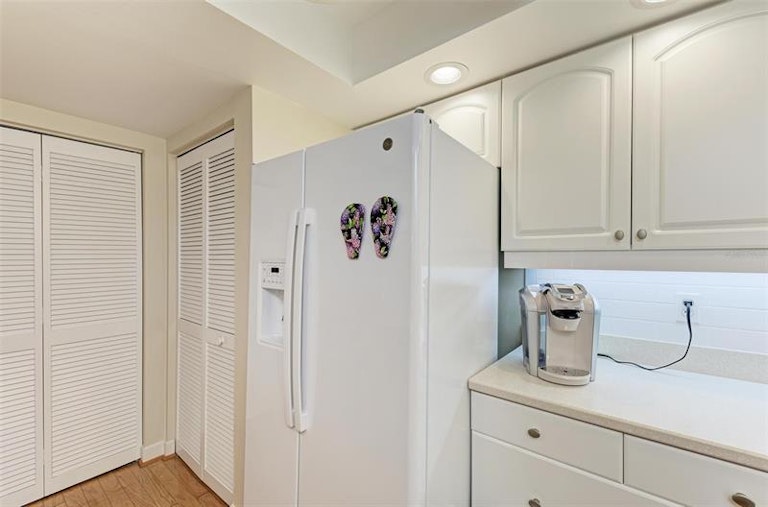 Photo 13 of 56 - 1247 Edgewater Cir #1247, Bradenton, FL 34209