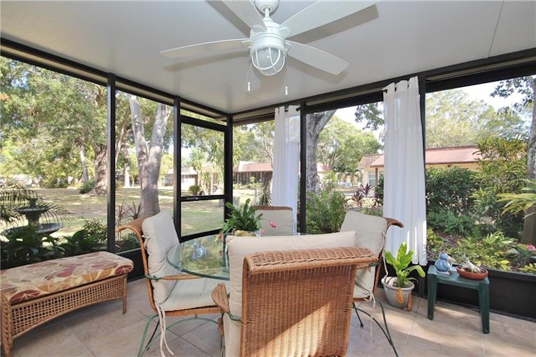 Photo 14 of 25 - 9899 84th St, Seminole, FL 33777