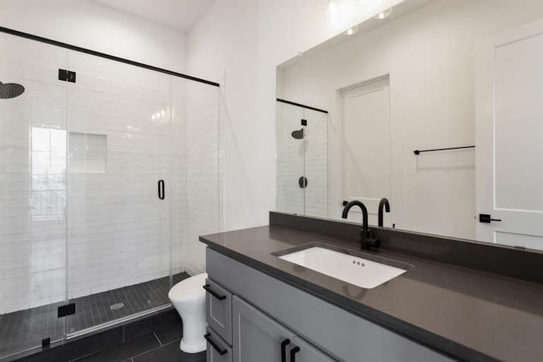 Photo 29 of 39 - 1402 Missouri St Unit E, Houston, TX 77006