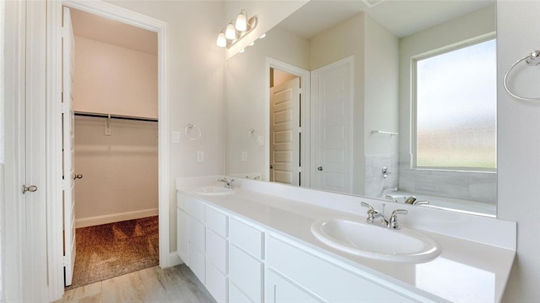 Photo 22 of 28 - 2260 High Plain Ln, Waxahachie, TX 75167