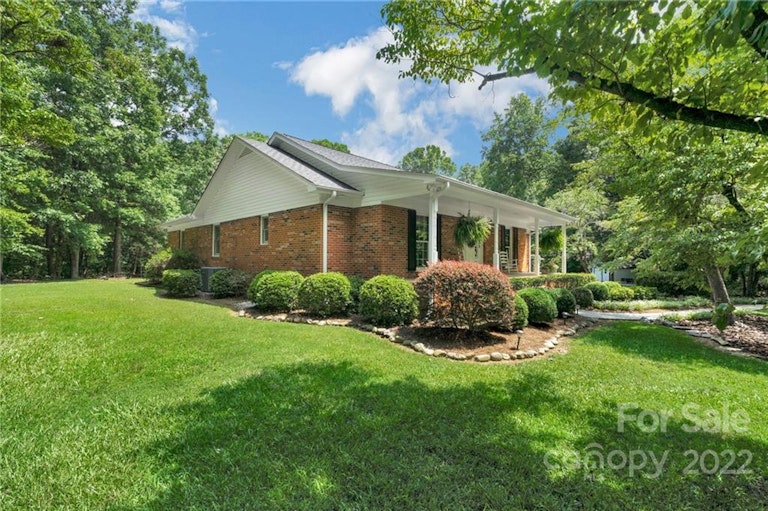 Photo 2 of 39 - 333 Clontz Rd, Indian Trail, NC 28079