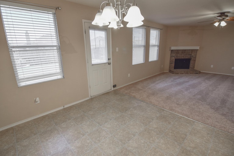 Photo 19 of 36 - 3007 Misty Way Dr, Wylie, TX 75098