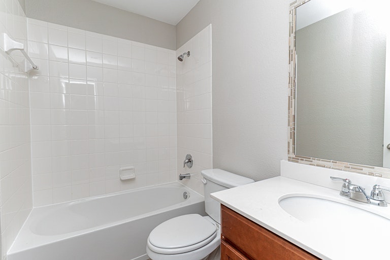 Photo 21 of 27 - 1420 N Houston St, Royse City, TX 75189