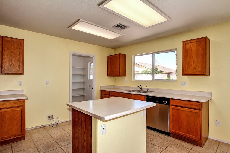 Photo 6 of 23 - 8132 E Onza Ave, Mesa, AZ 85212