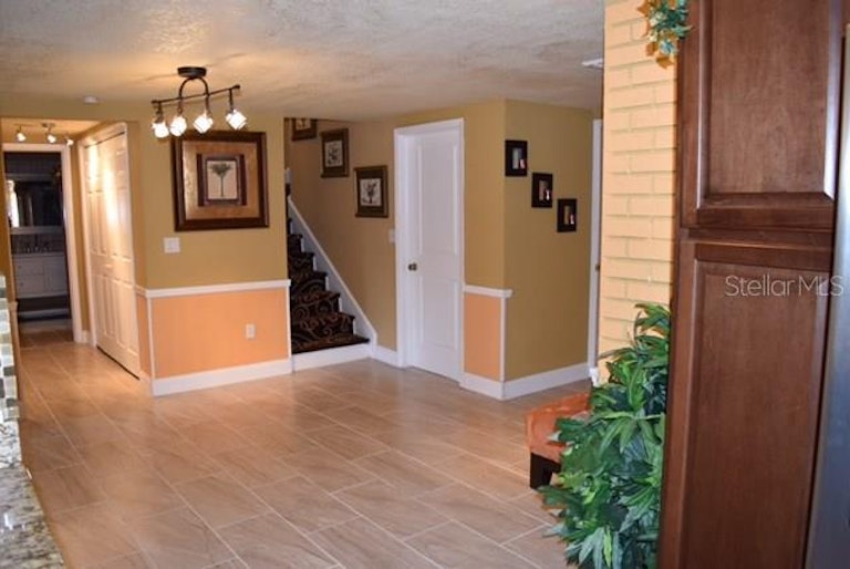Photo 7 of 25 - 12416 Cobble Stone Dr, Hudson, FL 34667