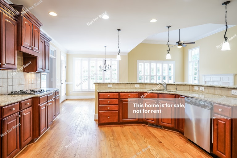 Photo 2 of 25 - 7405 Oriole Dr, Wake Forest, NC 27587