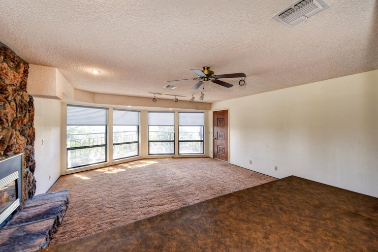 Photo 21 of 33 - 1733 Country Club Dr, Placerville, CA 95667