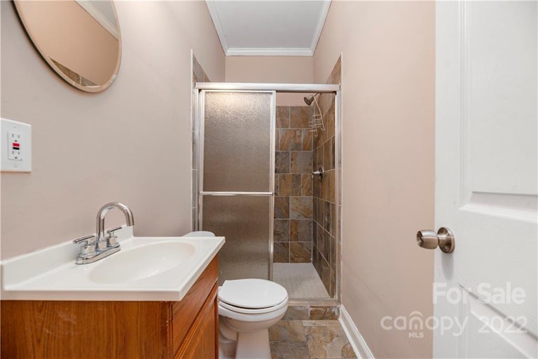 Photo 18 of 32 - 3617 Tuckaseegee Rd, Charlotte, NC 28208