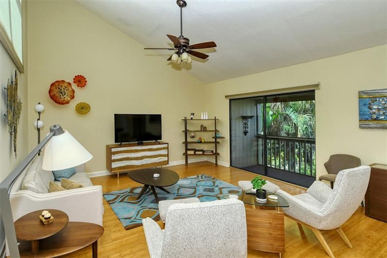 Photo 4 of 77 - 306 Pine Run Dr, Osprey, FL 34229