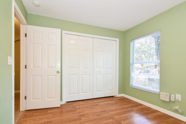 Photo 16 of 25 - 9310 N Hartts Dr, Tampa, FL 33617
