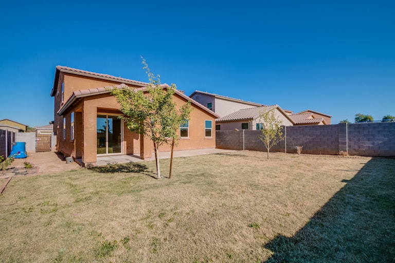 Photo 5 of 29 - 9923 W Whyman Ave, Tolleson, AZ 85353