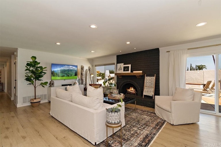 Photo 18 of 60 - 15759 Saddleback Rd, Riverside, CA 92506