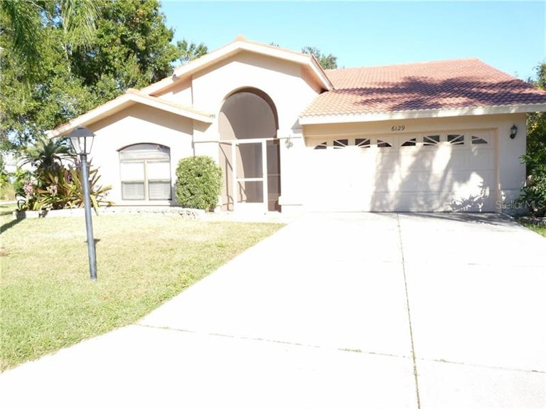 Photo 1 of 12 - 6129 Nicole Dr, Sarasota, FL 34243