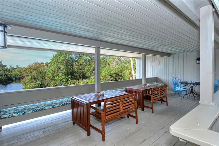 Photo 51 of 77 - 306 Pine Run Dr, Osprey, FL 34229