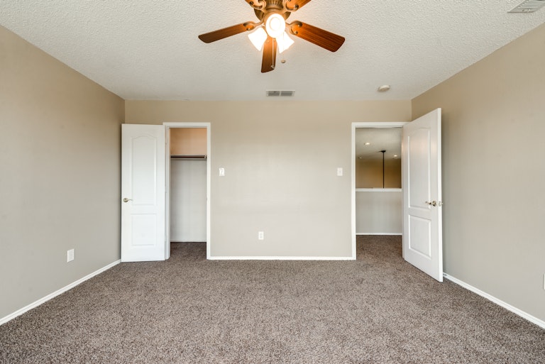 Photo 27 of 35 - 8409 Southern Prairie Dr, Fort Worth, TX 76123