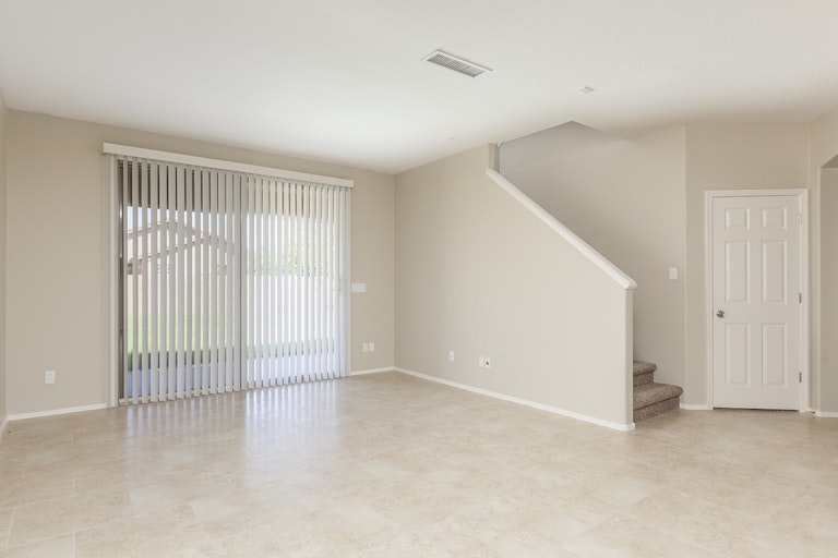 Photo 6 of 28 - 5621 W St Anne Ave, Phoenix, AZ 85339
