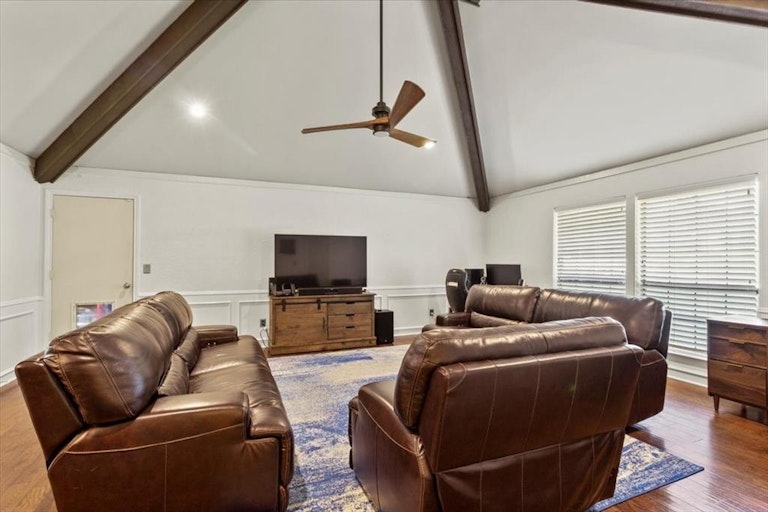 Photo 17 of 40 - 1 Eastshore Rd, Rockwall, TX 75032