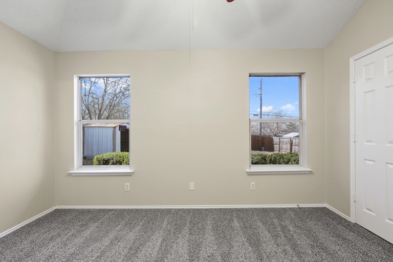 Photo 17 of 25 - 812 Max St, Fort Worth, TX 76108