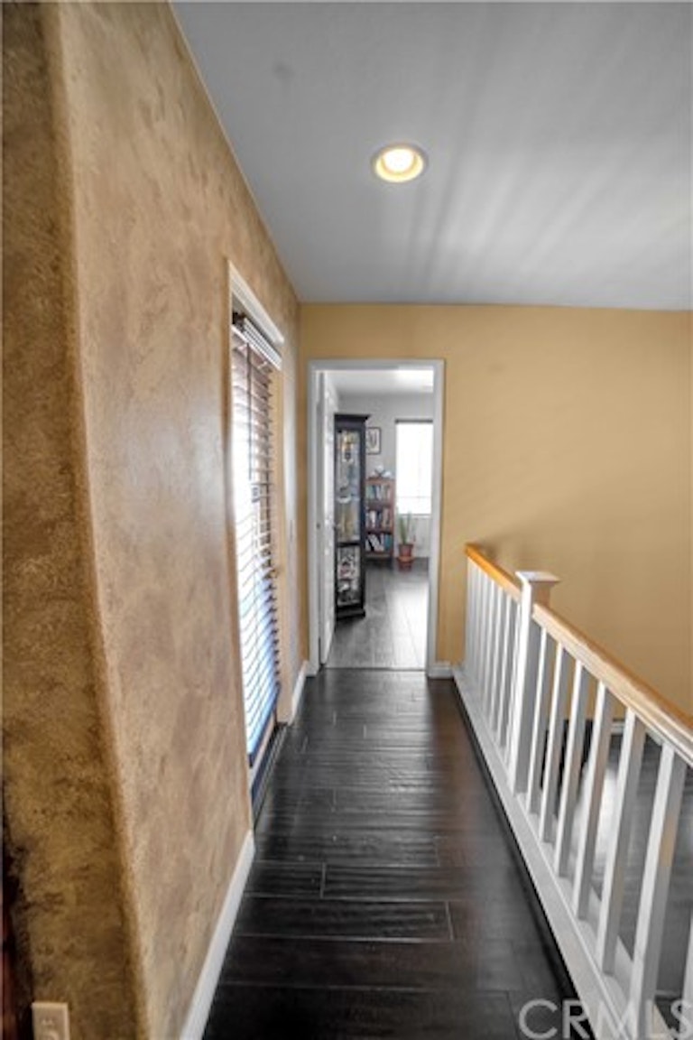 Photo 25 of 50 - 7491 Spindlewood Dr, Eastvale, CA 92880