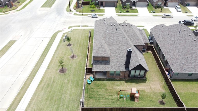 Photo 18 of 22 - 6133 Painswick Dr, Aubrey, TX 76227