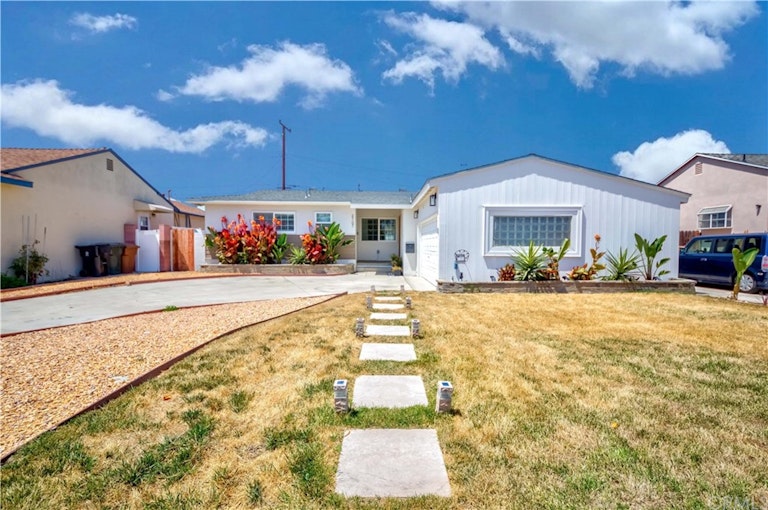 Photo 20 of 26 - 2107 W Porter Ave, Fullerton, CA 92833