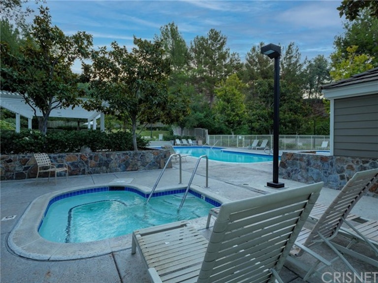Photo 25 of 28 - 27237 Blakely Pl, Valencia, CA 91354