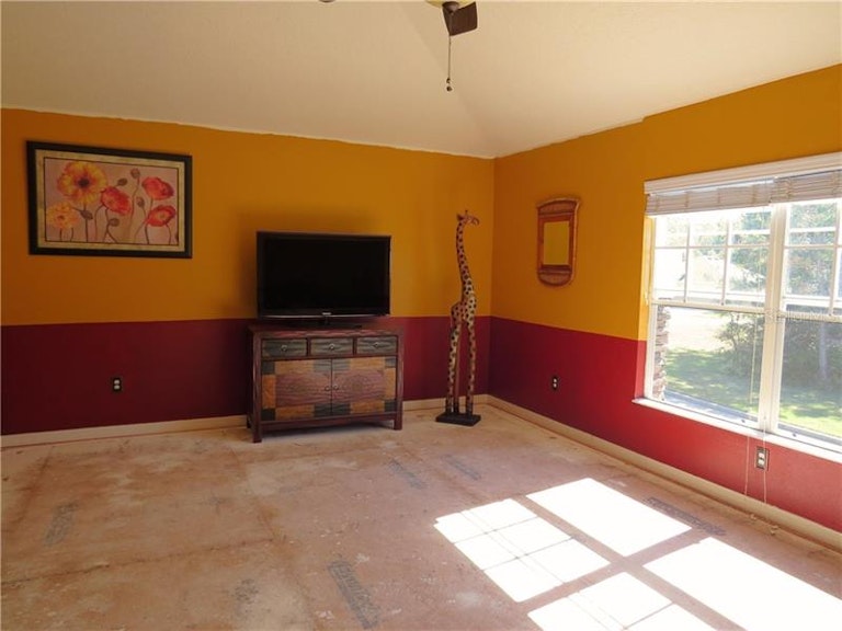 Photo 14 of 24 - 11237 Belle Haven Dr, New Port Richey, FL 34654