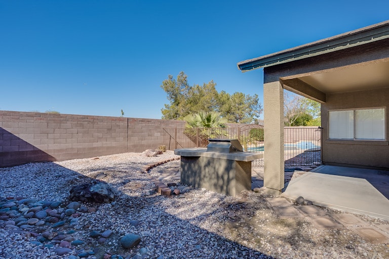 Photo 26 of 39 - 3610 S Springs Dr, Chandler, AZ 85286