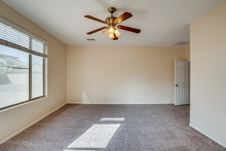 Photo 12 of 29 - 14115 W Bloomfield Rd, Surprise, AZ 85379