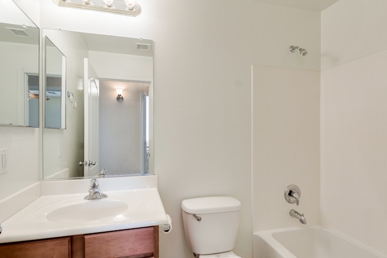 Photo 15 of 21 - 1298 W Hereford Dr, San Tan Valley, AZ 85143